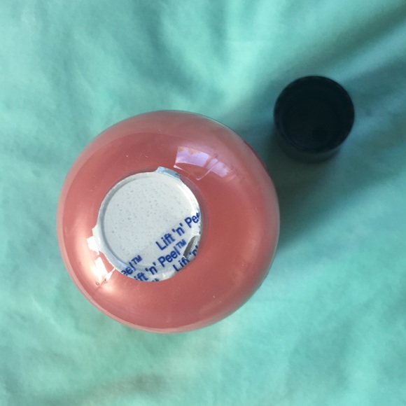 Philosophy Sparkling Hollyberries Shower Gel 8 Oz - Picture 3 of 3